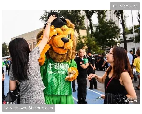 意甲球队庆祝复活节活动与球迷互动精彩瞬间