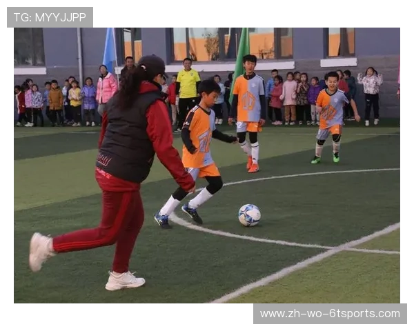 踢出未来:青少年足球志愿者助力计划 踢出未来:青少年足球志愿者助力计划